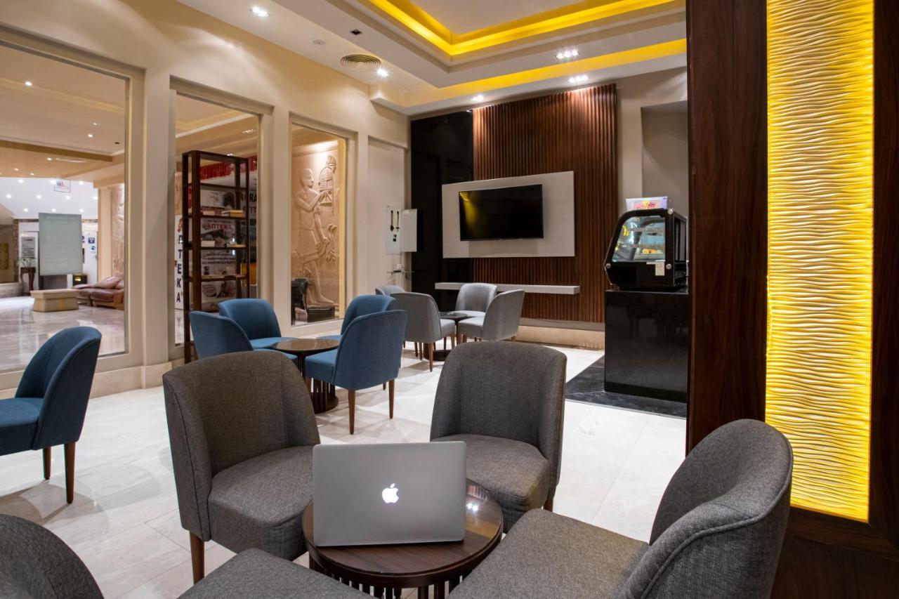 Amc Royal & Resort 5*