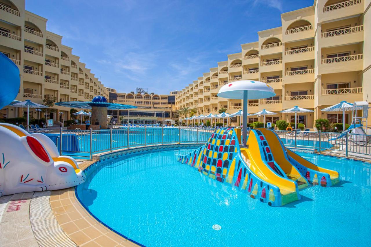 Resort Amc Royal & 5*