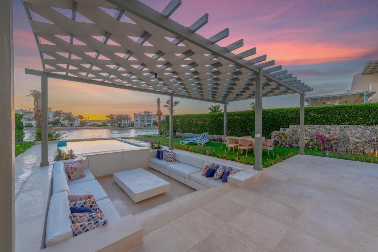Joubal 3br Private Pool Next To Marina Villa Hurghada