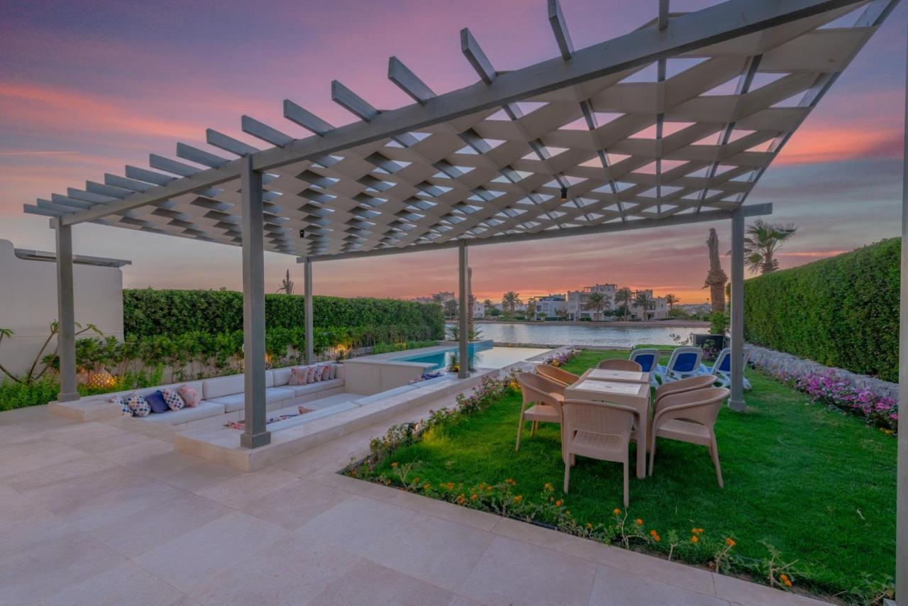 Joubal 3br Private Pool Next To Marina