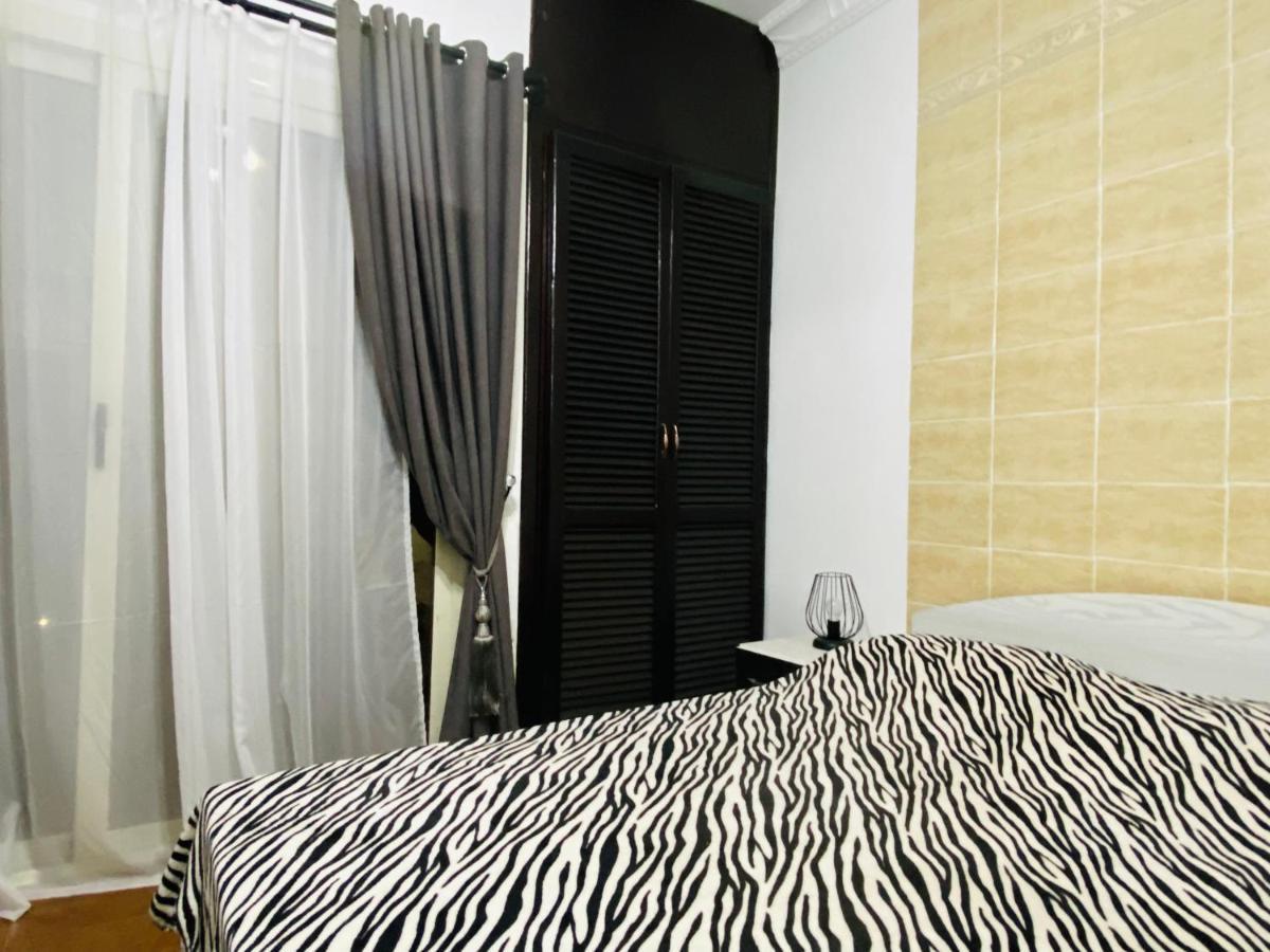 Zebra House Center *