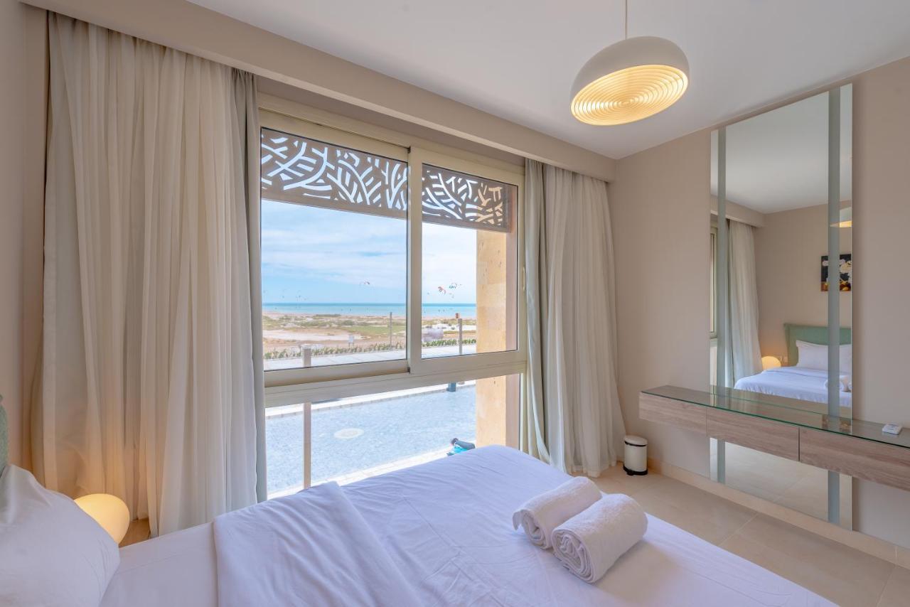 Mangroovy 2 Bedroom Sea View Apartment, Pool & Apartment *