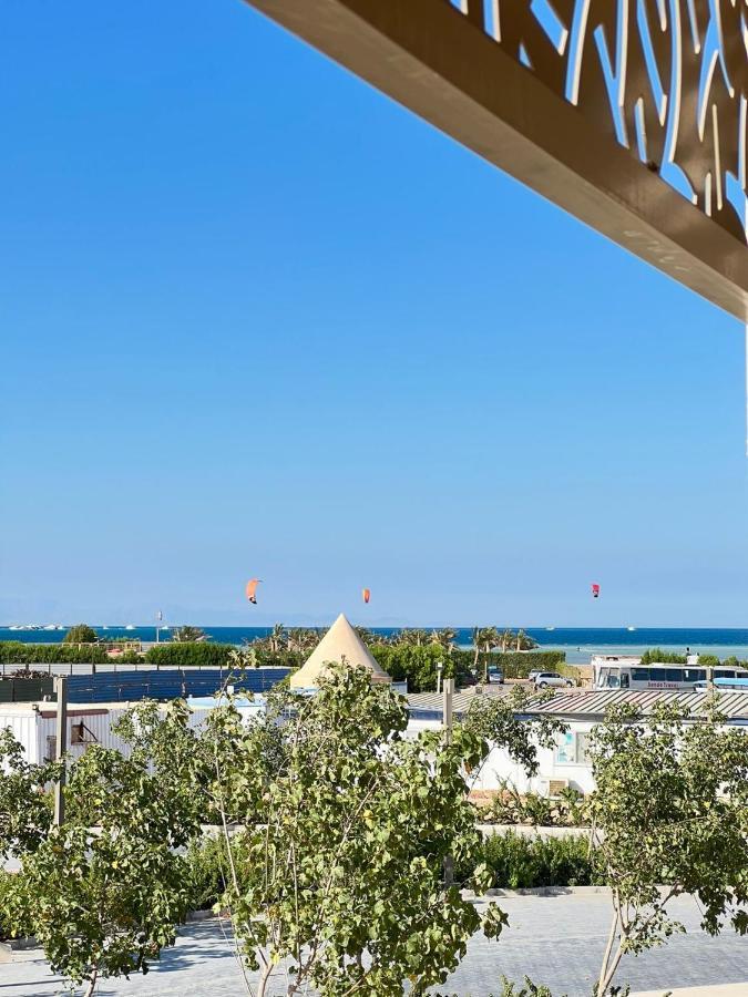 Taj Home, Mangroovy, Pool View, Free Beach Access With Nanny's Apartment