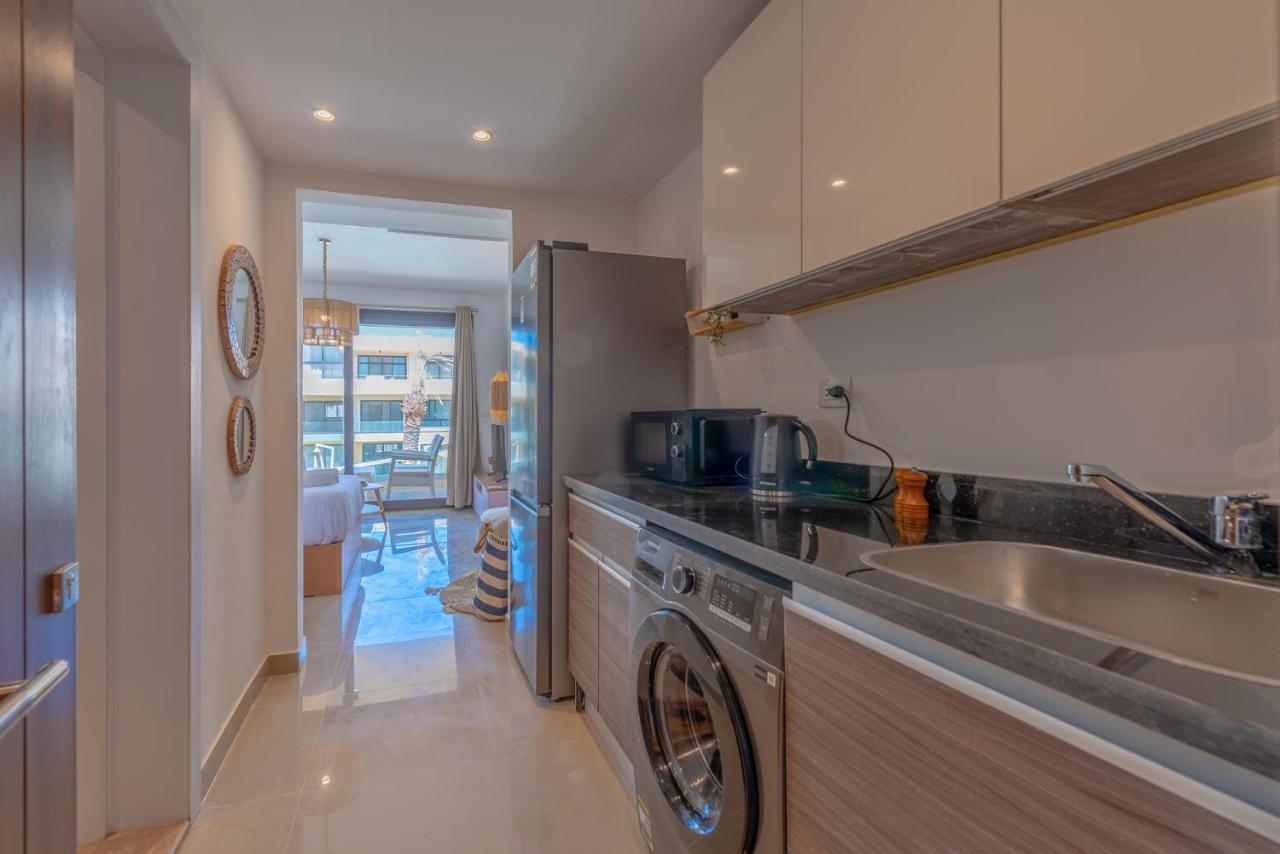 Apartment Boho-chic In G-cribs, Pool View
