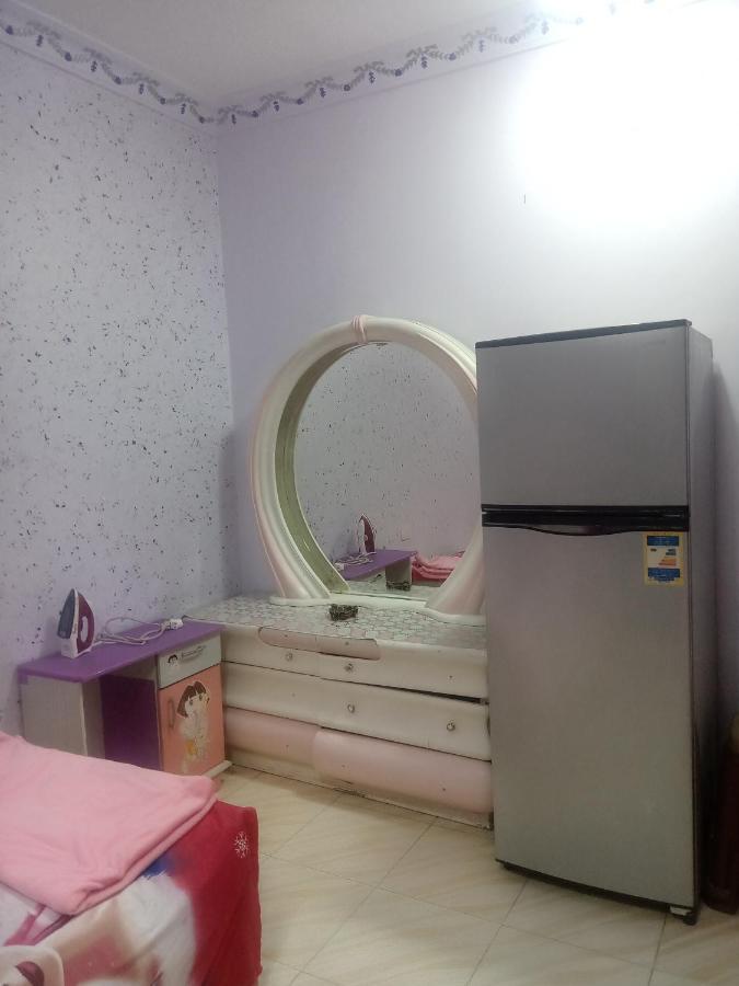 Apartment Yasin - Enjoy The Privacy Of Staying In A Quiet With Free Wi-fi As Your Complete Second In The Heart Of *