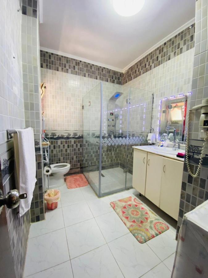 Alis Villa *