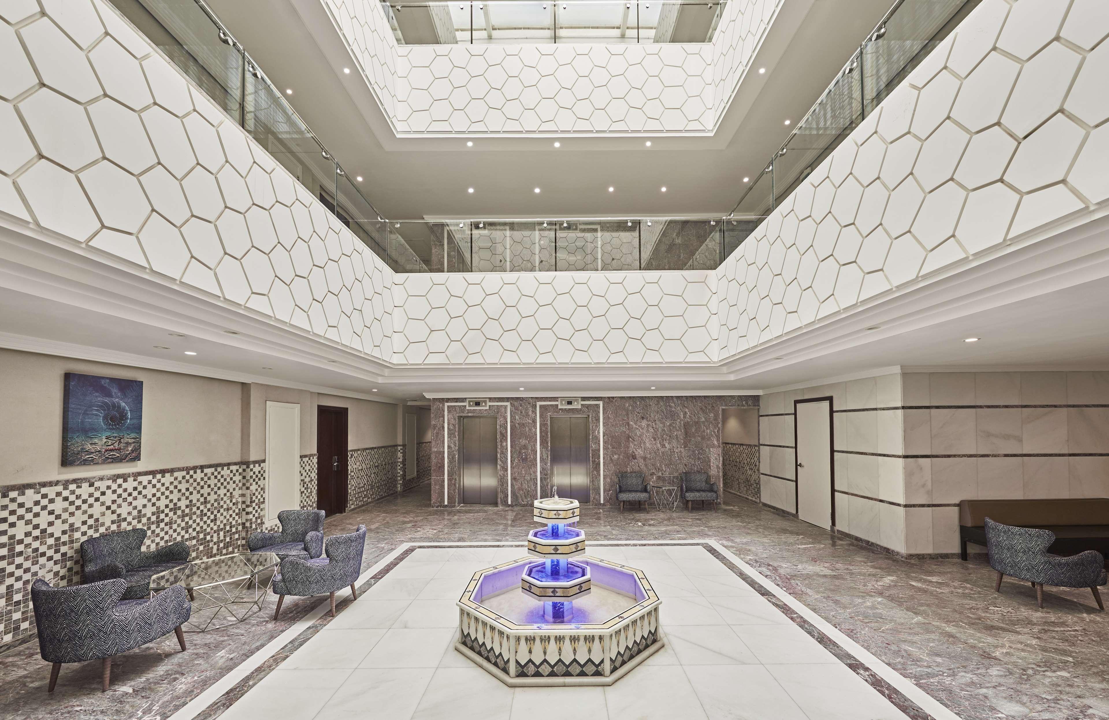 Hilton Plaza