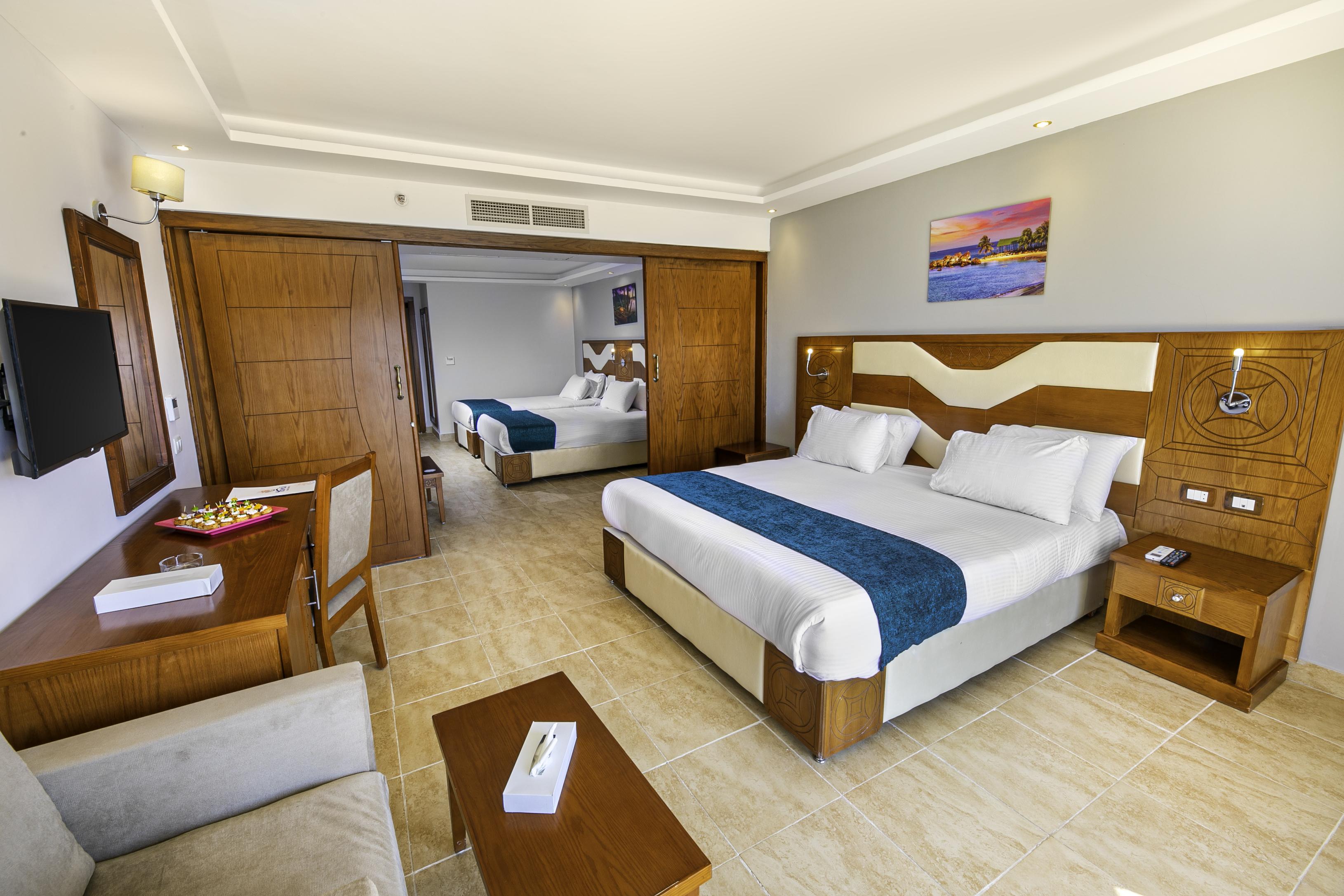 Hotel Hawaii Paradise Aqua Park 4*