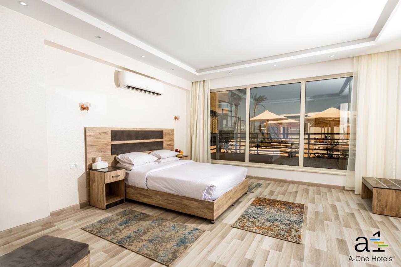 La Rosa Waves - Couple & Families Only Hotel 4*