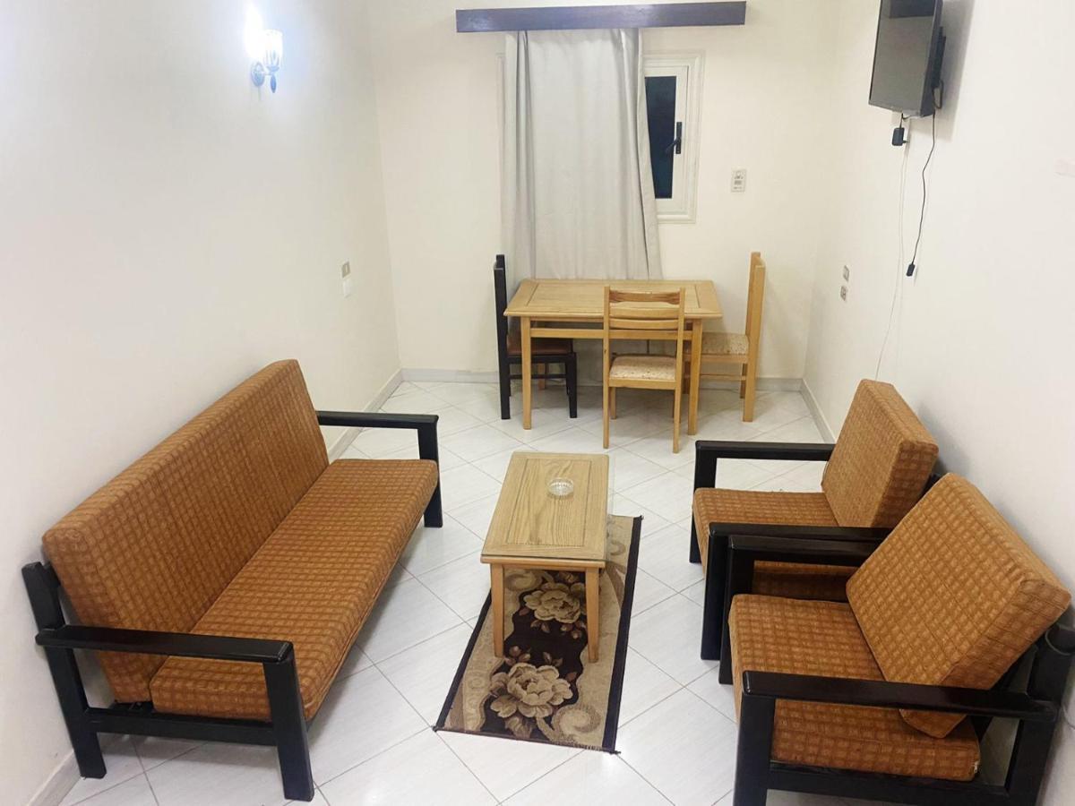 Oasis Aparthotel *