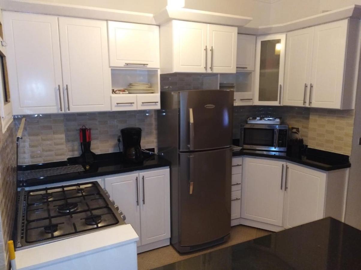 Ground Floor In With Private Pool And Private Garden Vakantiehuis *