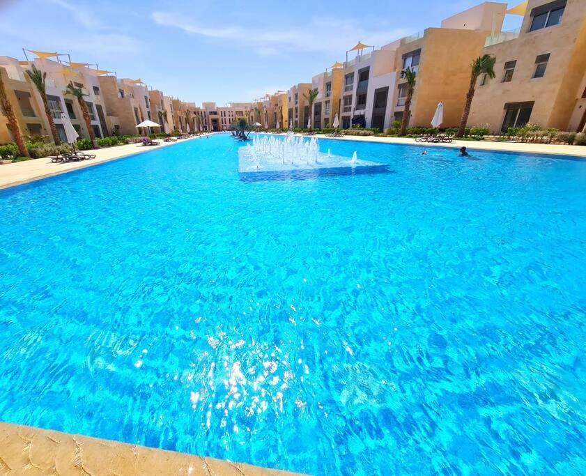 Luxurious Sea View 2 Bedroom & Private Garden To The Pool At Mangroovy Apartamento Hurghada