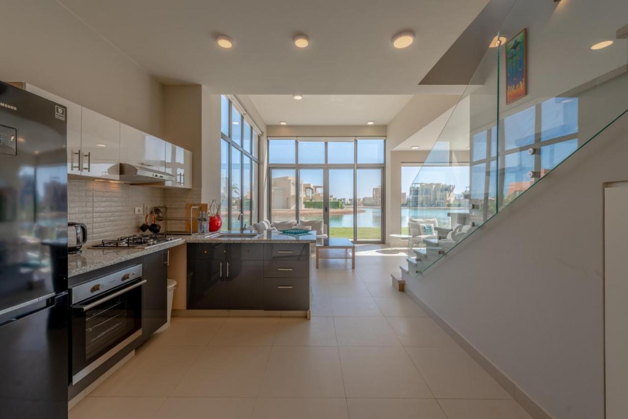 Light-filled 4-bedroom In Tawila, El Gouna. Jacuzzi & Lagoon *