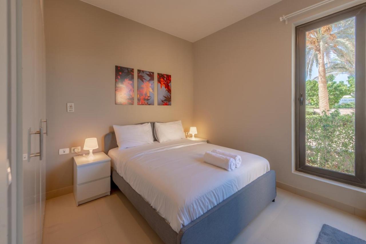 Light-filled 4-bedroom In Tawila, El Gouna. Jacuzzi & Lagoon Villa Hurghada