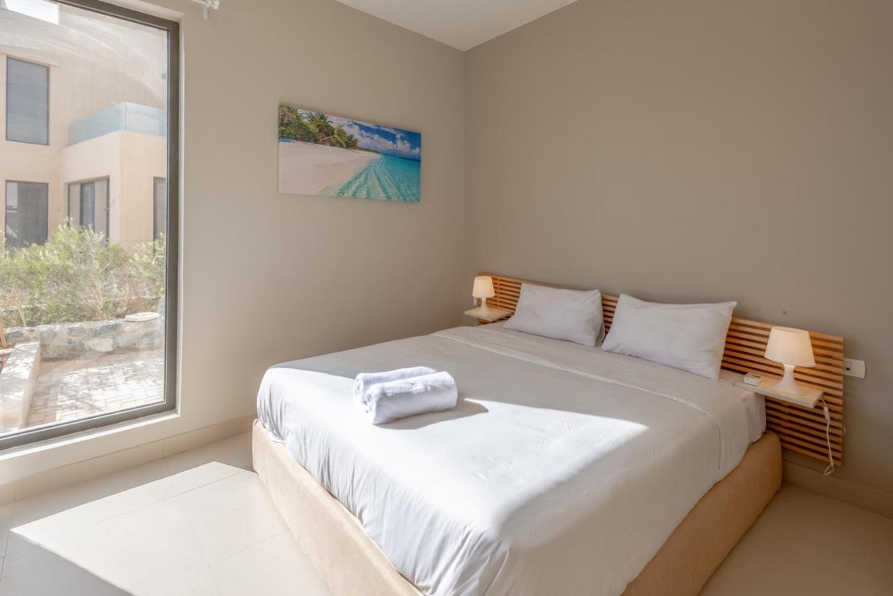 Light-filled 4-bedroom In Tawila, El Gouna. Jacuzzi & Lagoon Villa *