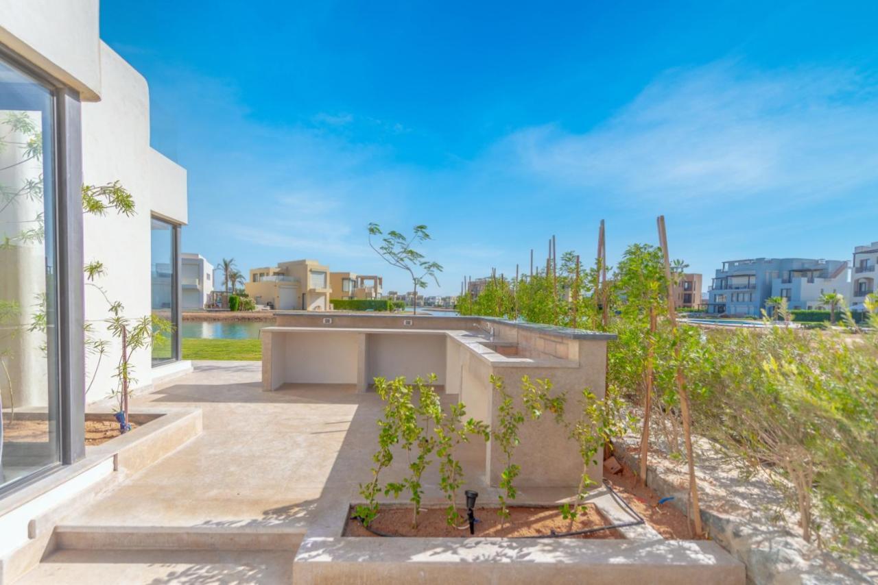 Light-filled 4-bedroom In Tawila, El Gouna. Jacuzzi & Lagoon