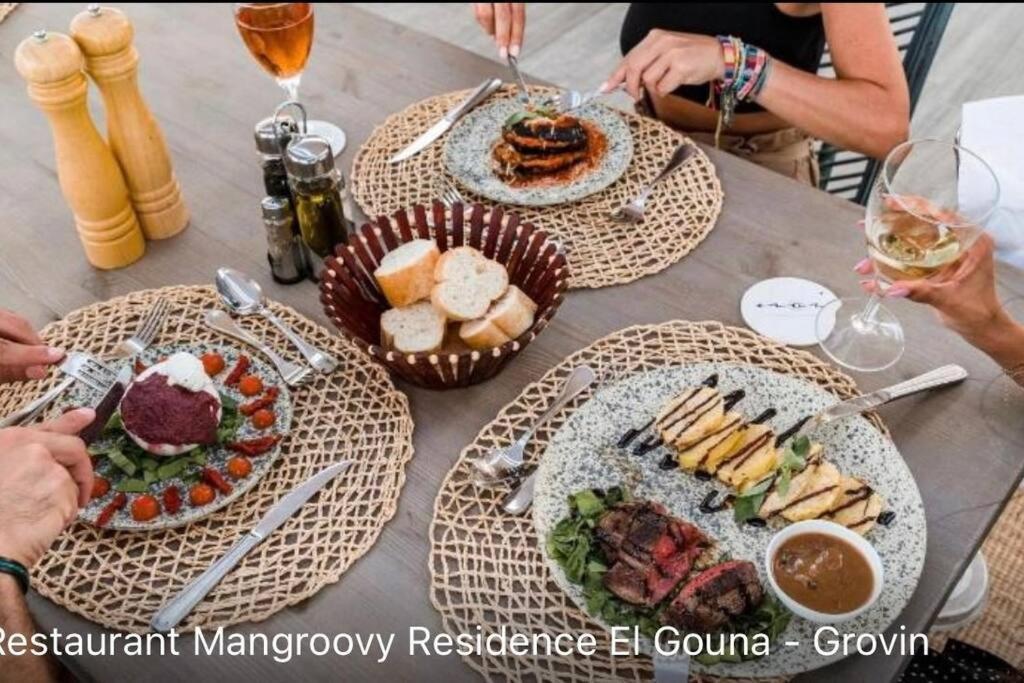 Luxurious Sea View 2 Bedroom & Private Garden To The Pool At Mangroovy *