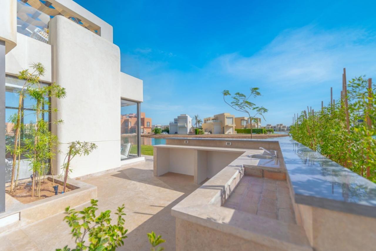 Villa Light-filled 4-bedroom In Tawila, El Gouna. Jacuzzi & Lagoon