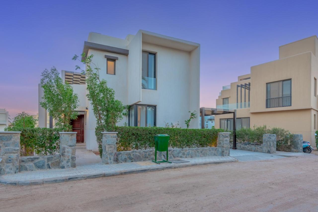 Light-filled 4-bedroom In Tawila, El Gouna. Jacuzzi & Lagoon