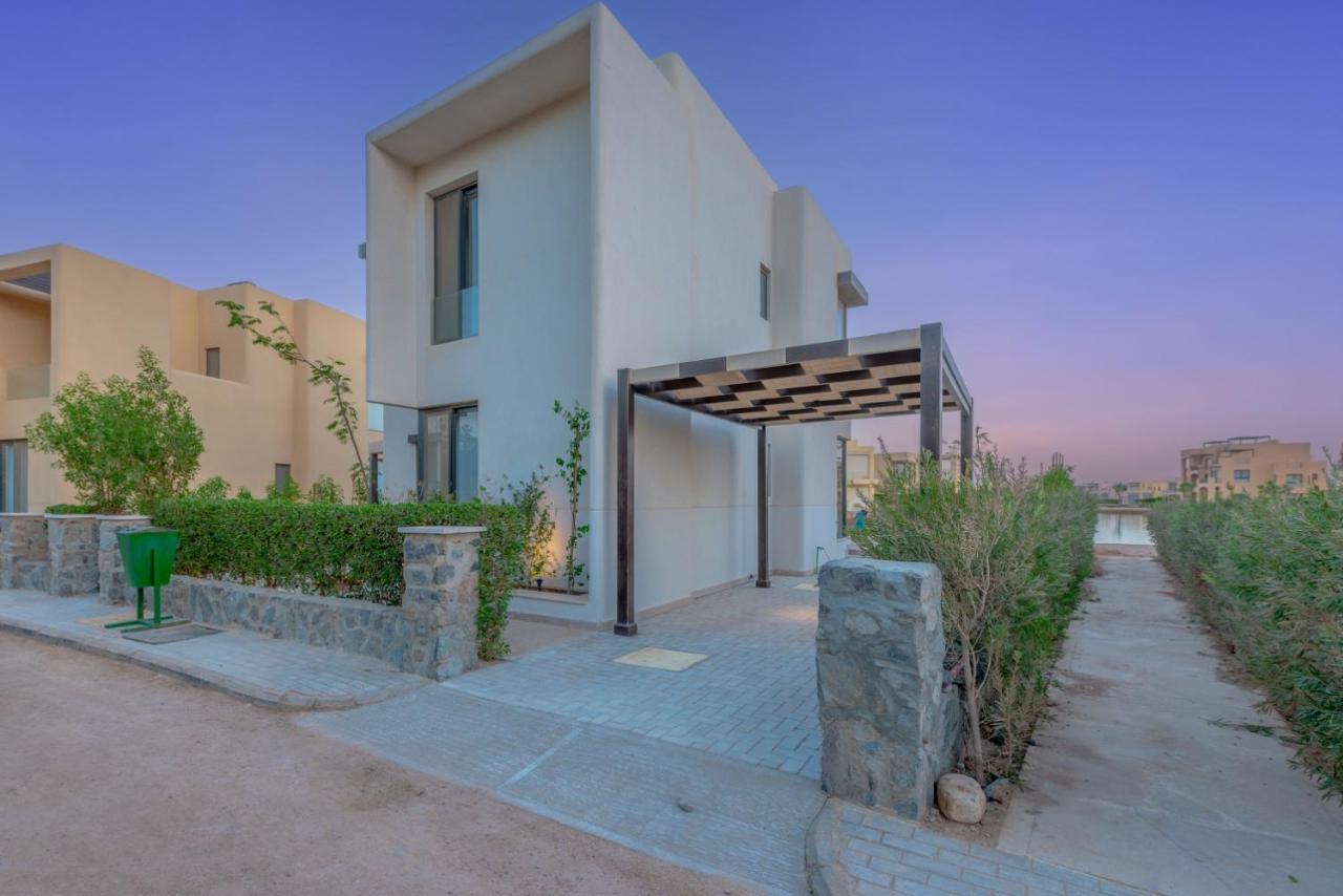 Light-filled 4-bedroom In Tawila, El Gouna. Jacuzzi & Lagoon