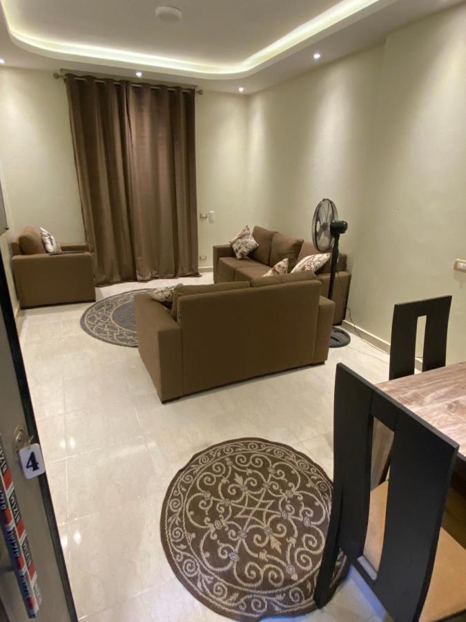 Mando The Golden House * Hurghada