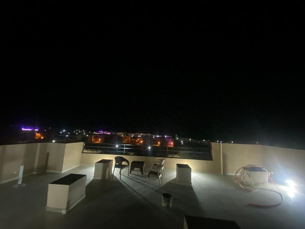 Mando The Golden House * Hurghada