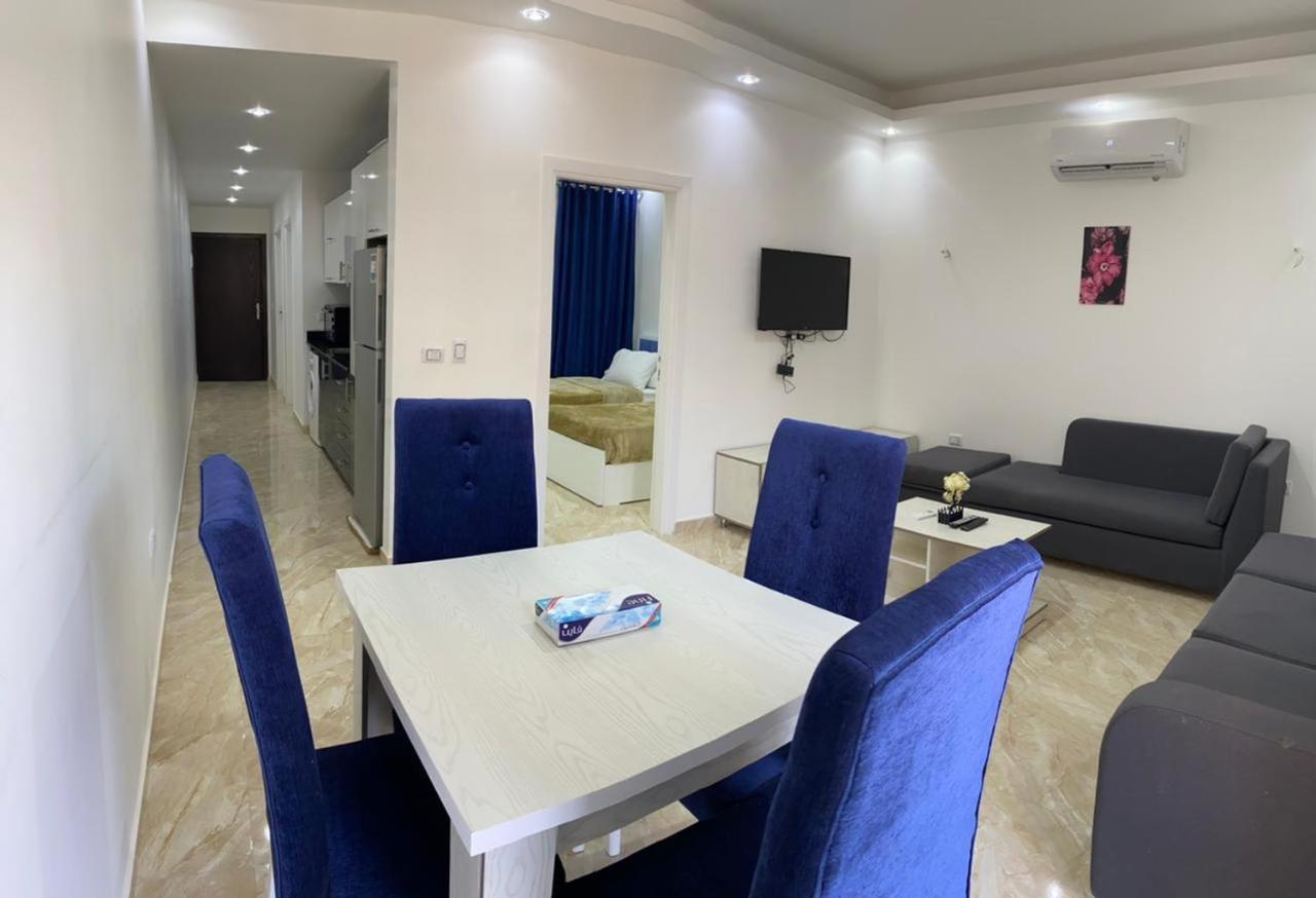 Apartment- Private Selena Bay Apartment *