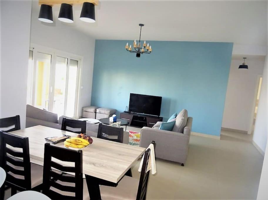 Water Side - Luxurious Ground Floor 3 Bd In El Gouna-red Sea Apartment *
