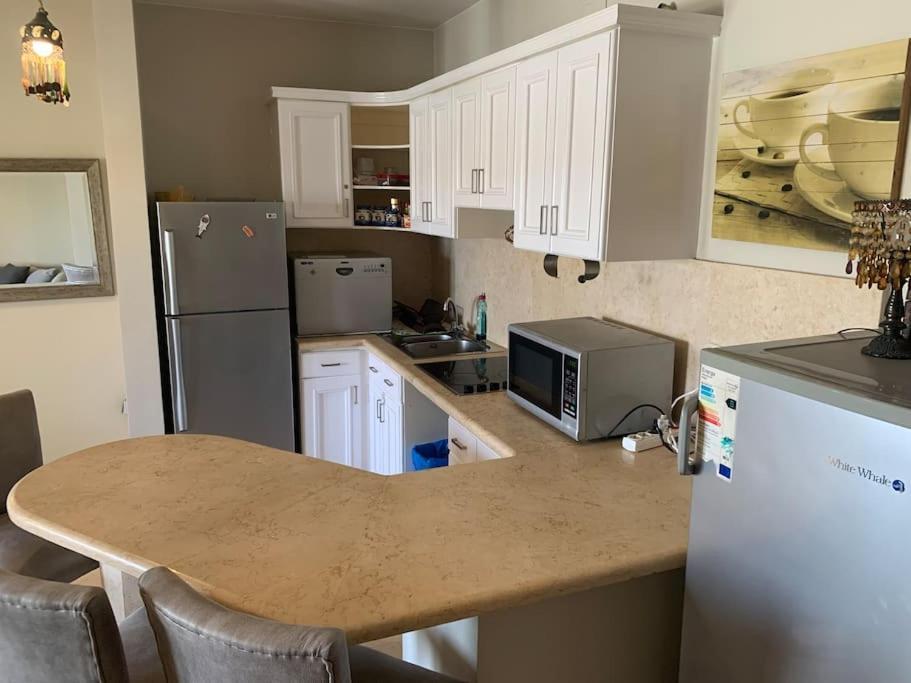 Sabina - A Luxurious Fully Furnished Ground Floor 2bd In El Gouna-red Sea