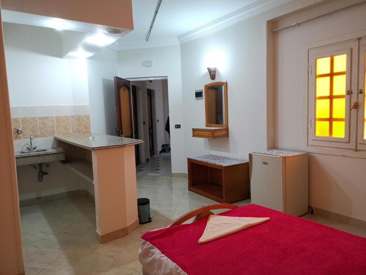 Golden Rose Albergue