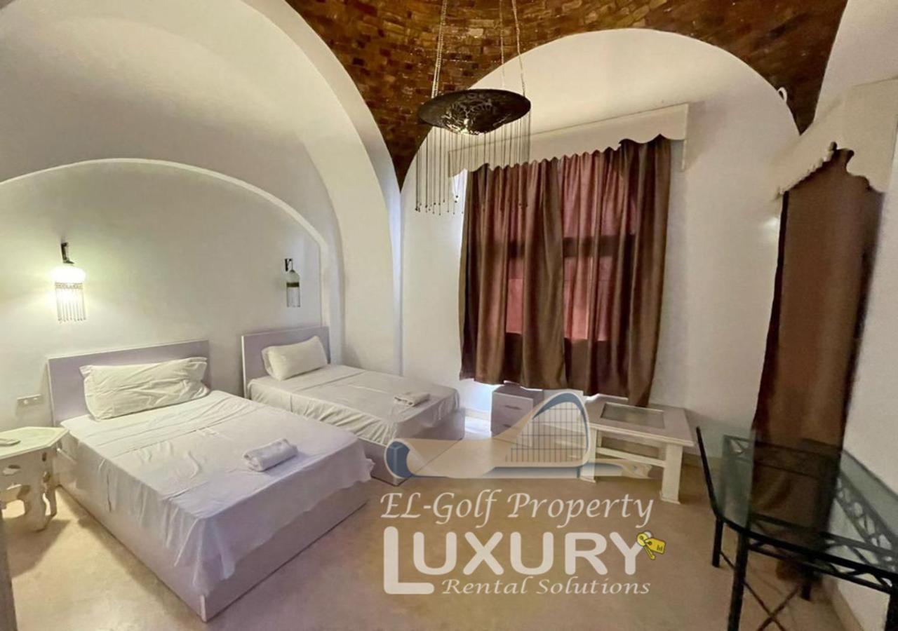4 Bed Rooms-north Golf-gn24 *