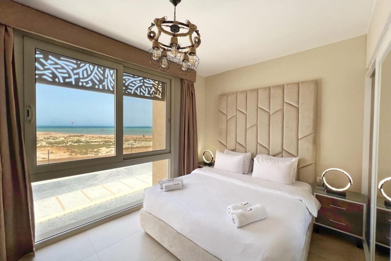 Charming 2bdr W Sea & Pool View Free & Pool Access *