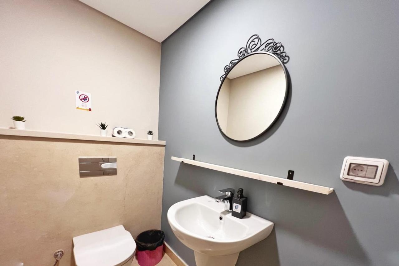 Apartamento Spectacular & Soaring 2 Bdr W Private Rooftop Jacuzzi & Access