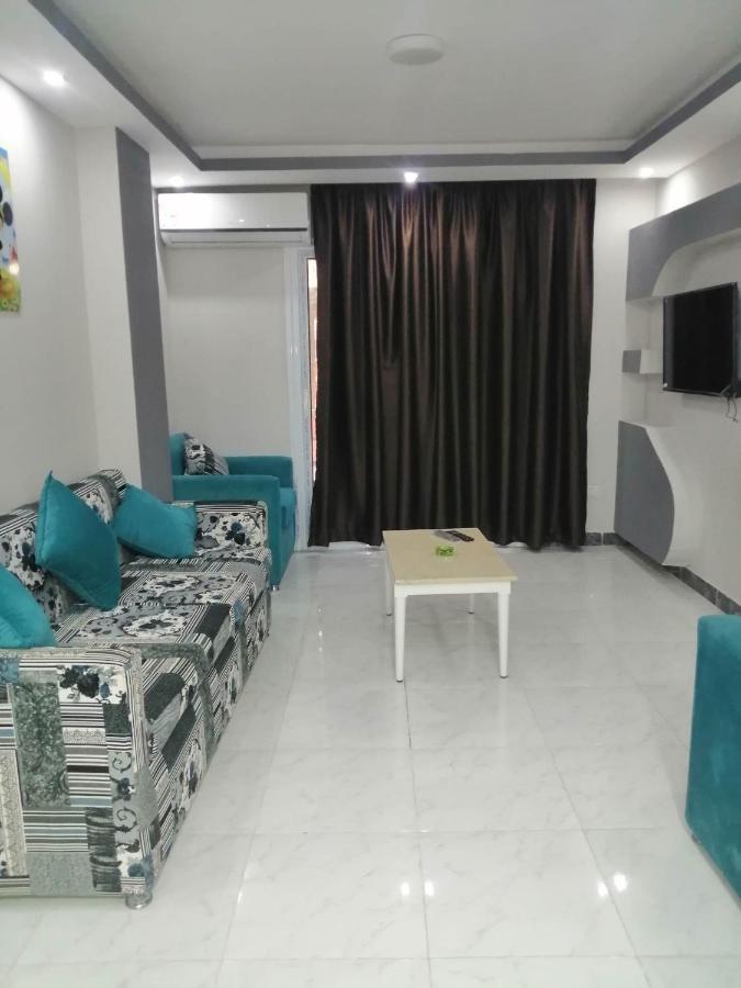 B Apartment *