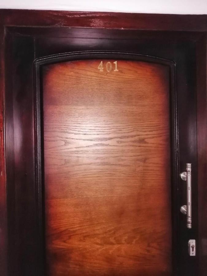 401 Apartment