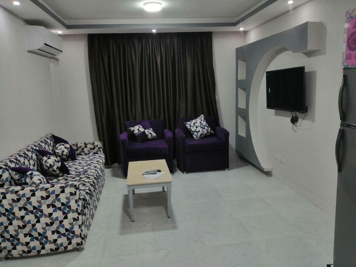 402 B Apartment *