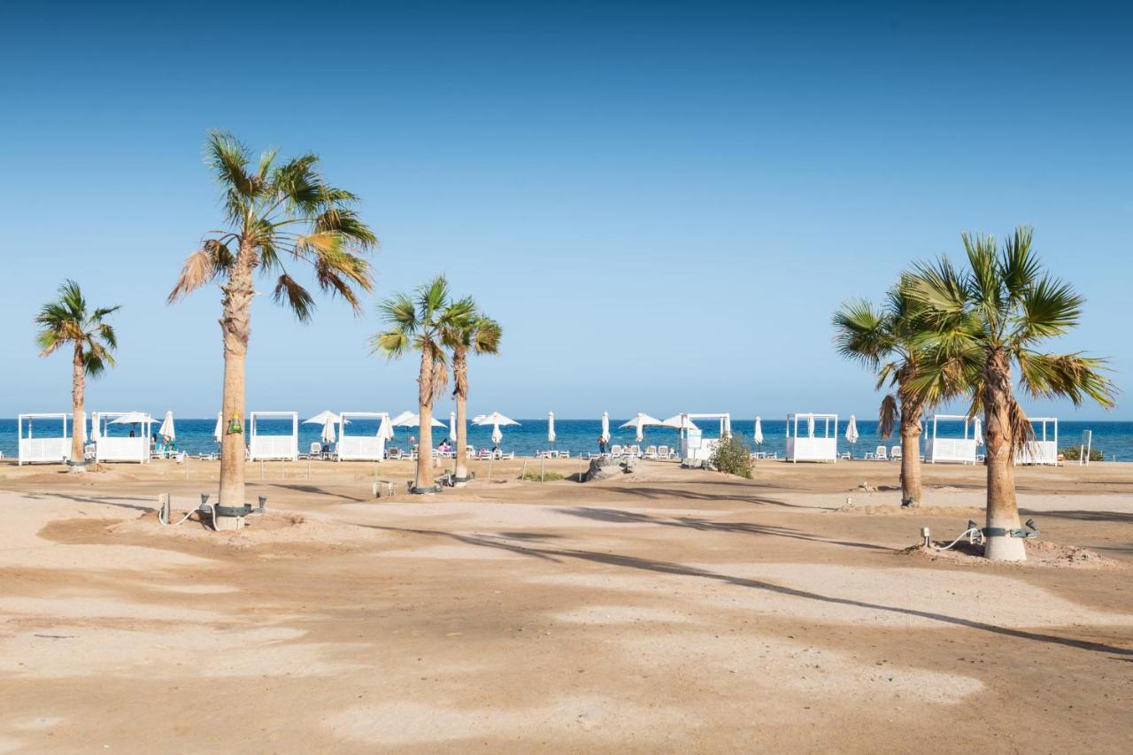 Spectacular & Soaring 2 Bdr W Private Rooftop Jacuzzi & Access Hurghada