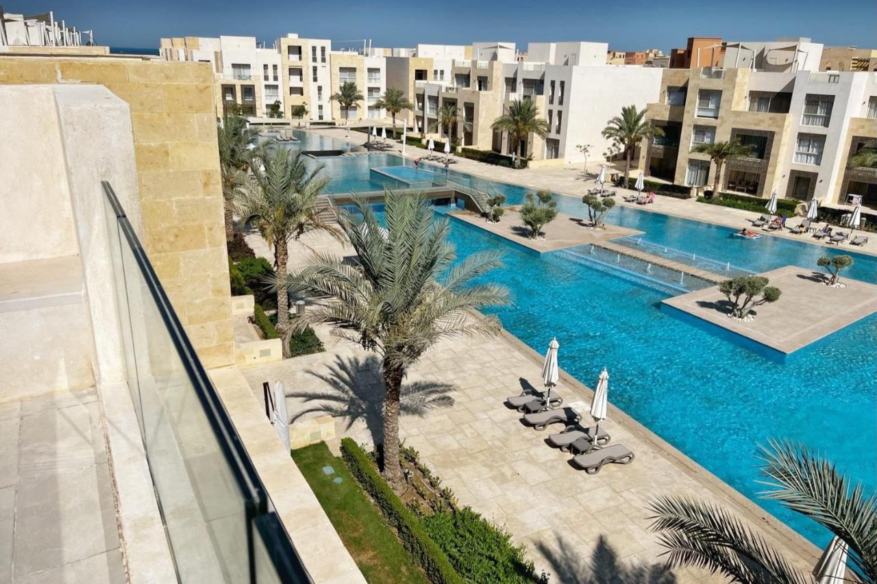 Spectacular & Soaring 2 Bdr W Private Rooftop Jacuzzi & Access Apartment *