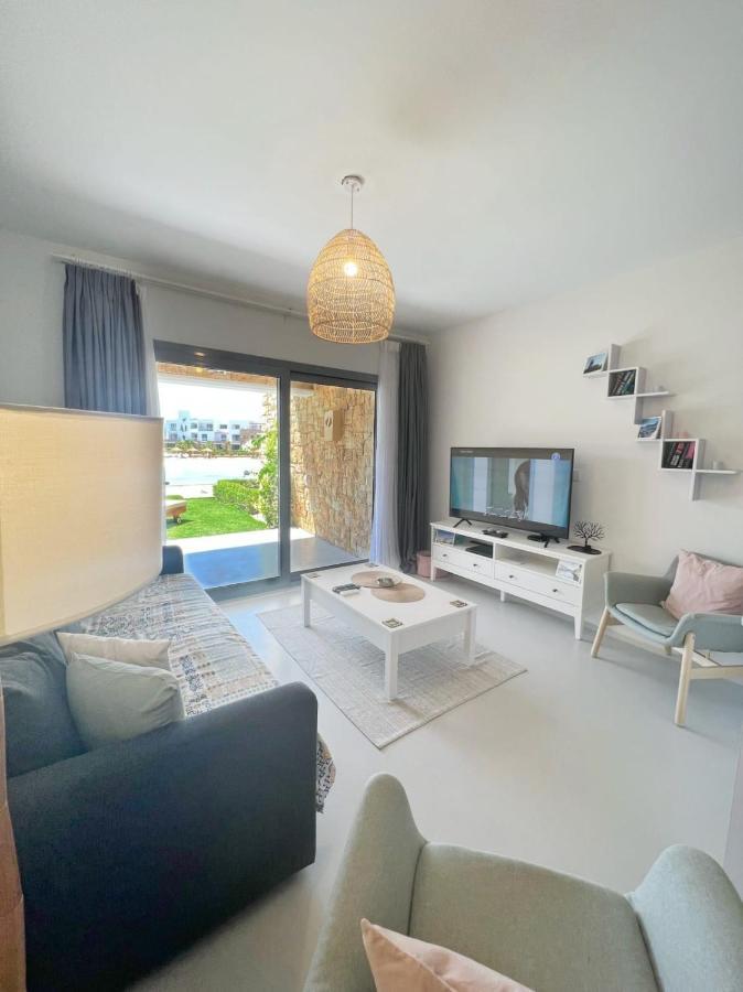 Lagoonfront Easy 1bdr Swan El Gouna Apartment *