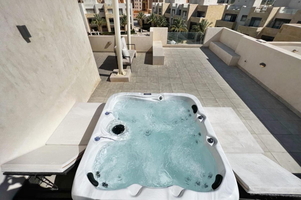 Spectacular & Soaring 2 Bdr W Private Rooftop Jacuzzi & Access Apartamento *
