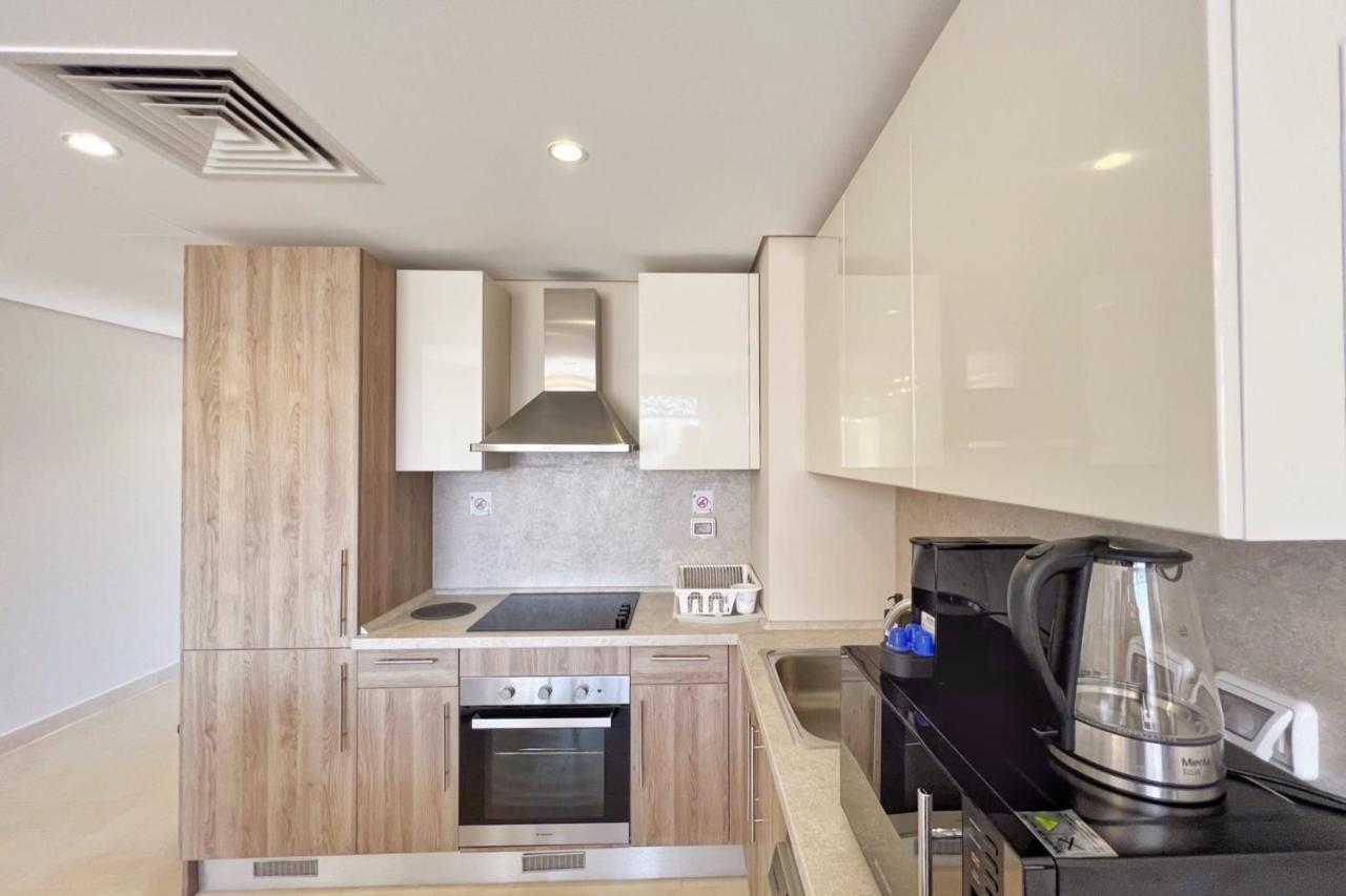 Apartment Charming 2bdr W Sea & Pool View Free & Pool Access *