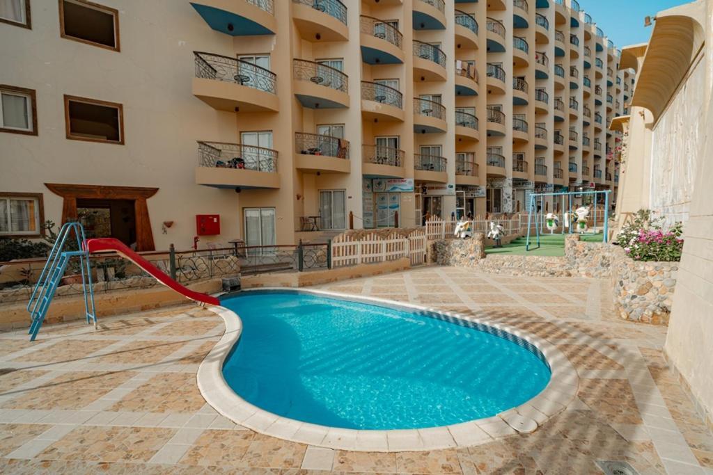 Sphinx Aqua Park 4*
