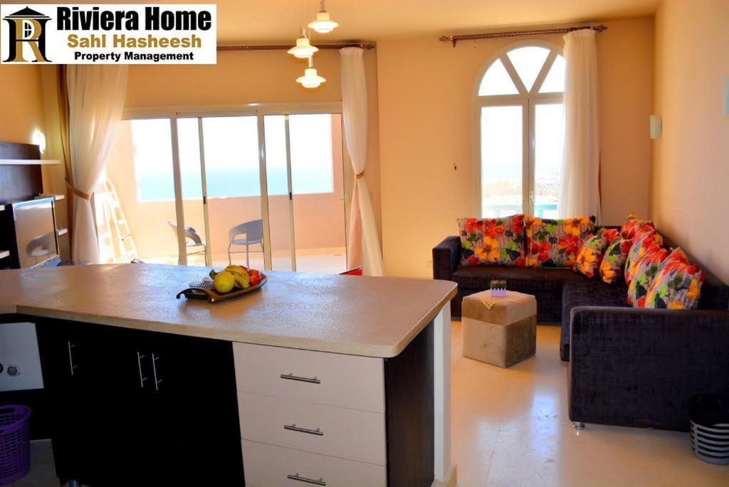 One-bedroom Seaview Apartment *
