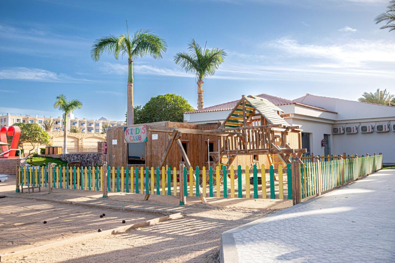 Palm - Families&couples Only 4*