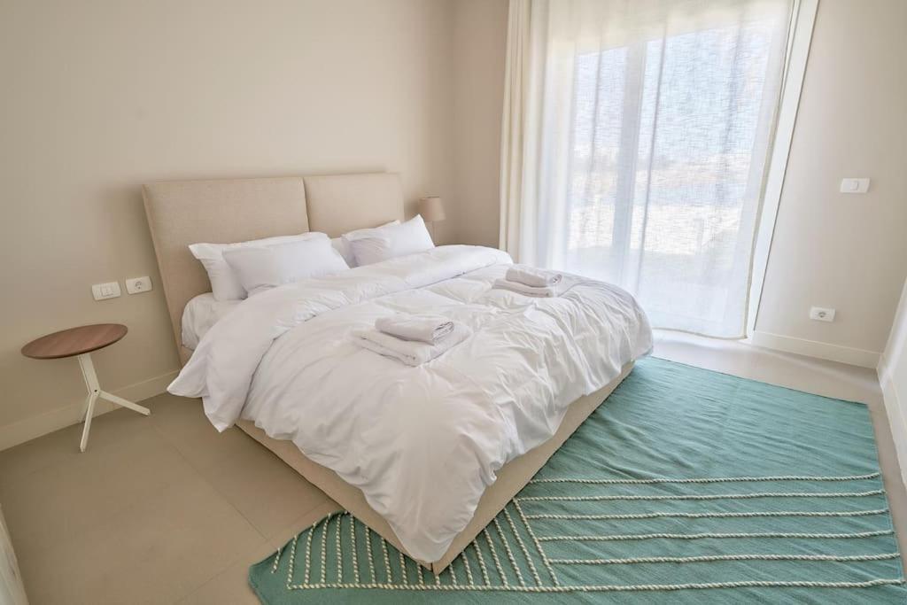 Ground Floor Two Bedrooms In Joubal Lagoon With Direct Pool Access And View Apartment *