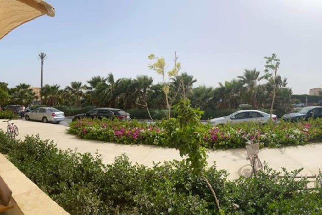 Mangroovy - 1br Glamorous Gouna View Apartment