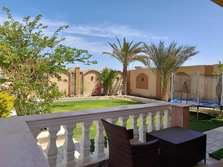 Villa Golden Oasis Luxurious Private With Pool