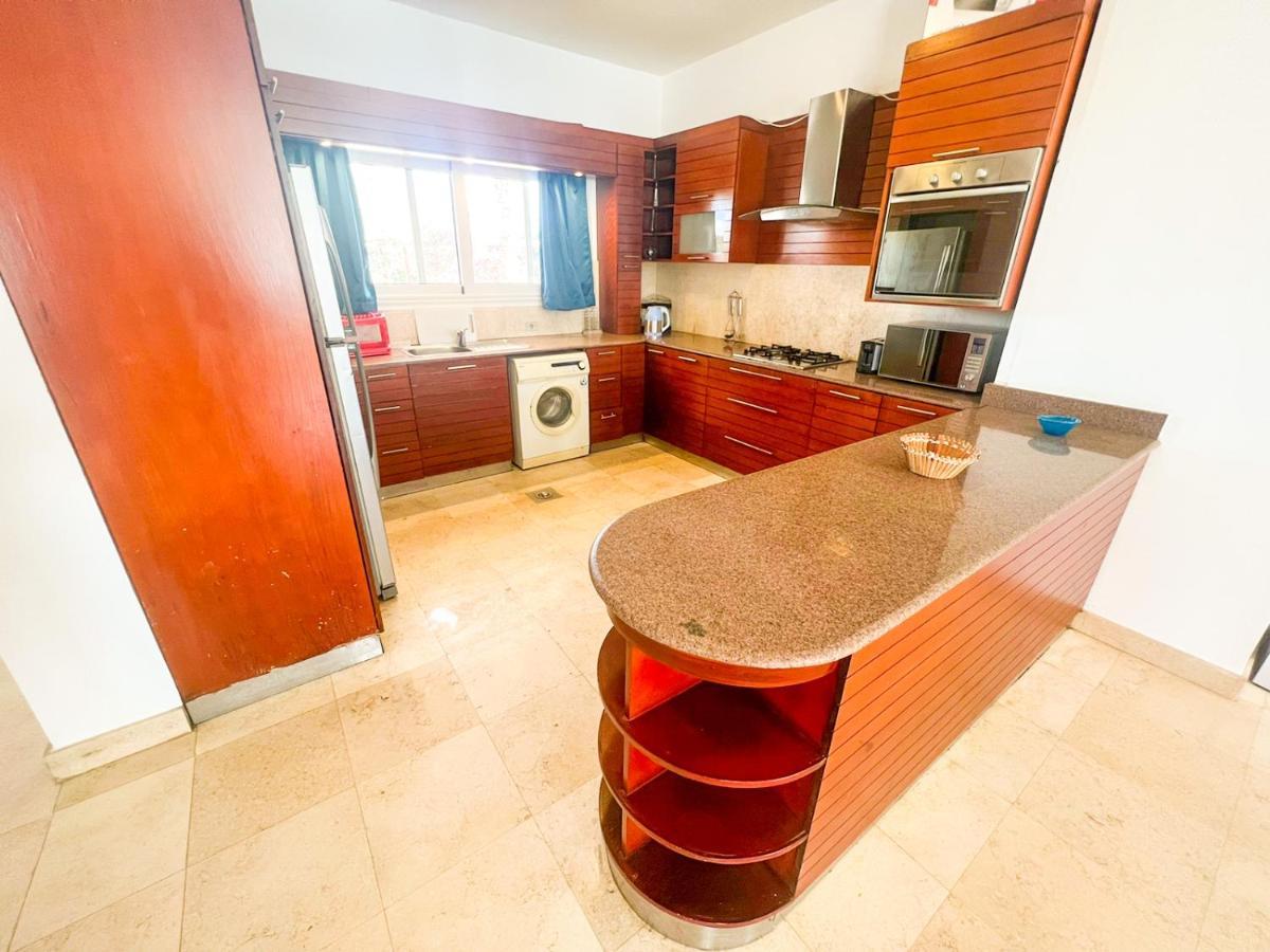 Villa Luxury 4 Bedroom With A Heated Pool