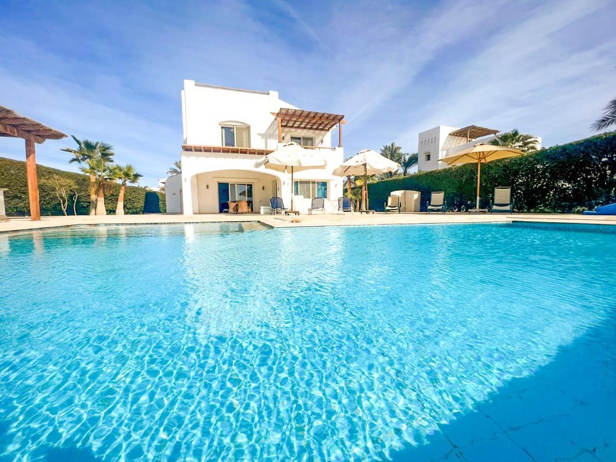 Luxury 4 Bedroom With A Heated Pool * Hurghada