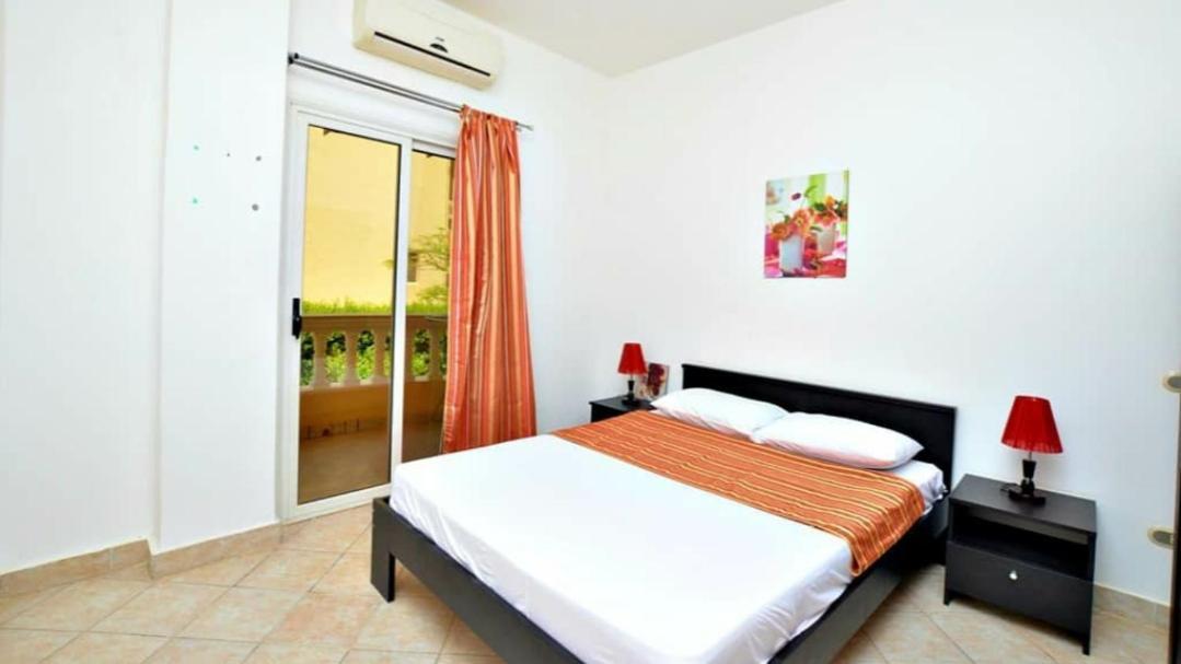 Iris Apartment